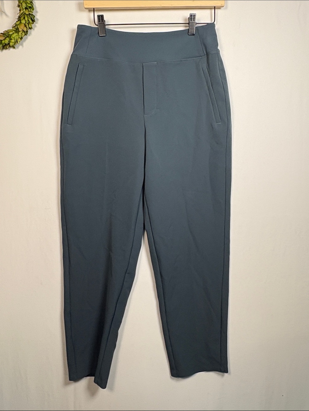 ATHLETA Endless High Rise Pant Womens #33636 size 6
